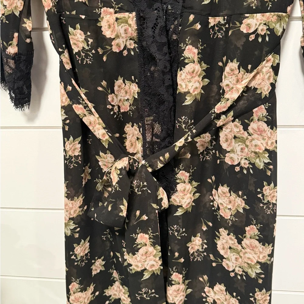 Band of Gypsies Black Floral Lace-Trim Sheer Robe with Blush Roses Size M - Picture 6 of 7